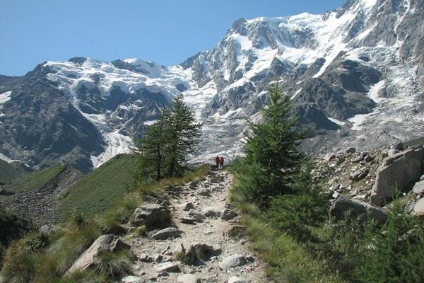 Die Aelplersuit Im Berghuesli -Ganz Einfach - Ganz Unkompliziert-Ganz Relaxd Linthal Exterior foto